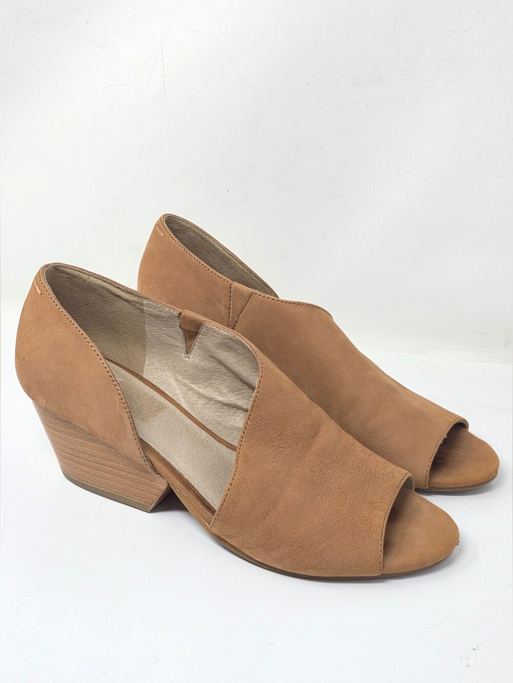 Eileen Fisher Fig d'Orsay peep toe tumbled nubuck shoes Size 9 Good Condition